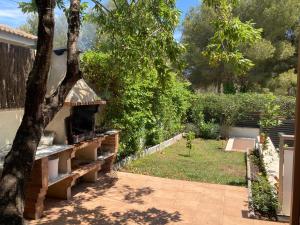 A garden outside Villa Dacar