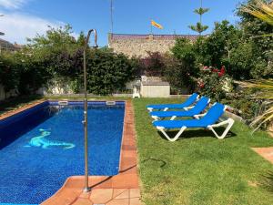 The swimming pool at or close to Villa Dacar