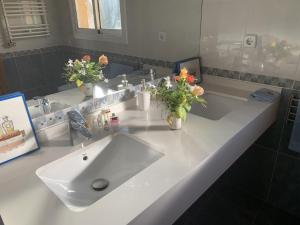 A bathroom at Villa Dacar