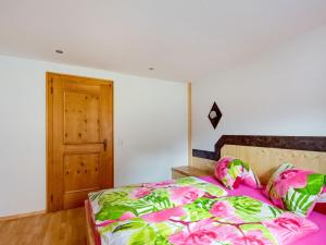 Letto o letti in una camera di Apartment in Silbertal near Ski Lift