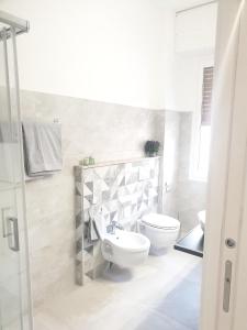 A bathroom at Viale Italia Boutique Rooms