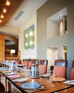 Restaurace v ubytování Talbot Hotel Stillorgan