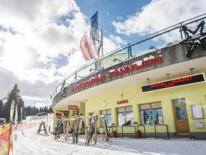 Fotografia z galérie ubytovania Chalet in ski area in Mauterndorf with sauna v destinácii Mauterndorf