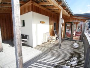 Balkón alebo terasa v ubytovaní Chalet in Hohentauern near Ski Lift