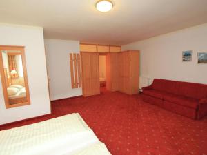 Łóżko lub łóżka w pokoju w obiekcie Apartment Stumm near Zillertal Ski Slopes