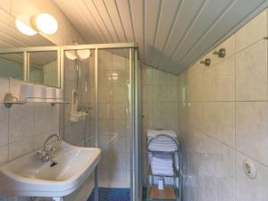 Ένα μπάνιο στο Cottage in Piesendorf near Zell am See Ski Area