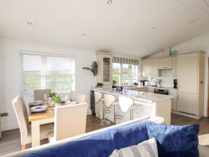 Gallery image of Hafod 3 in Pwllheli
