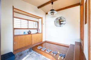 Kuchyň nebo kuchyňský kout v ubytování Keiko"s Home 宮浦一日一組限定海の絶景オーシャンビューのラグジュアリー別荘2000m2BBQ可海釣公園