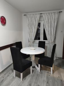 Ruang duduk di Fortuna
