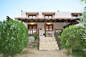 Gallery image of Villas and apartments on a private farm, only 1 km away from the beach! in Lefkogeia