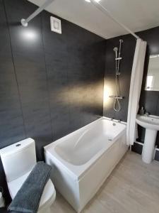 Vannituba majutusasutuses 6 beds sleeps 6 only 2 miles from Newcastle centre