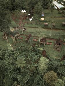 Gallery image of KAMPUNG KOPI CAMP in Pujungan
