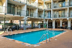 Gallery image of Lovely condo w/ indoor pool *only steps to parkway in Gatlinburg