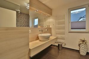 Koupelna v ubytování Residenz Herrenbruchstr Residenz Herrenbruchstraße 5 Appartement 8 + 21 fotografií