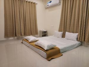 Foto dalla galleria di Srirangam Service Apartment a Tiruchchirāppalli