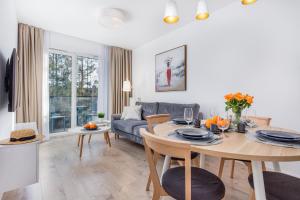 Posedenie v ubytovaní Seaside Apartamenty - Olimpijska 2 Mielno - Sauna & Fitness & Parking - w cenie pobytu + 37 fotografií