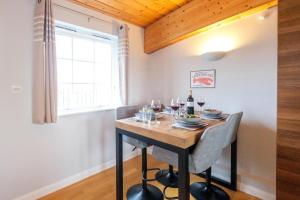 Gallery image of The Loft - Aldeburgh Coastal Cottages in Leiston +19 photos