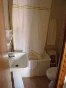 Kúpeľňa v ubytovaní Hostal Durán + 37 fotografií