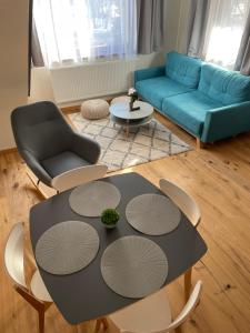 A seating area at Mýto apartmán Poľana