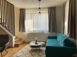 A seating area at Mýto apartmán Poľana