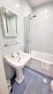 Bagno di The Guards Hotel