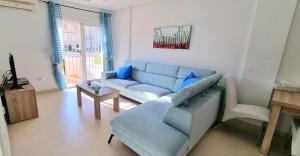 Zdjęcie z galerii obiektu Poolside 2 Bedroom 2 Bathroom Apt, Ultra Fast Wi-Fi & Terrace w mieście Los Alcázares