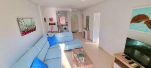 Zdjęcie z galerii obiektu Poolside 2 Bedroom 2 Bathroom Apt, Ultra Fast Wi-Fi & Terrace w mieście Los Alcázares