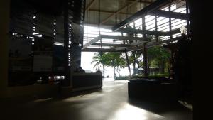 纳苏格布Beach condos at Pico de Loro Cove - Wi-Fi & Netflix, 42-50''TVs with Cignal cable, Uratex beds & pillows, equipped kitchen, balcony, parking - guest registration fee is not included的相册照片