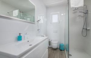 Ένα μπάνιο στο Luxury Apartments Villa Lučica +22 φωτογραφίες