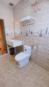 Koupelna v ubytování Minh Quan Hotel