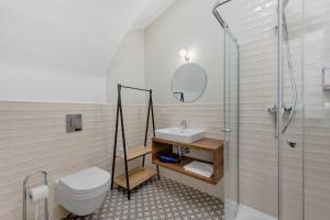 Kúpeľňa v ubytovaní Palace Apartments + 37 fotografií