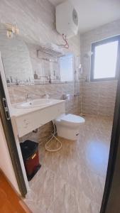 Koupelna v ubytování Minh Quan Hotel