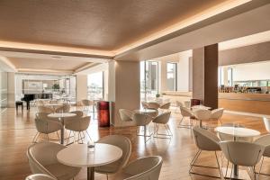 Posedenie v ubytovaní Avra Imperial Hotel
