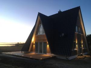 Das Gebäude in dem sich das Ferienhaus befindet
