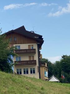 Budova, kde se hotel nachází