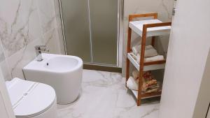 Koupelna v ubytování B&B El Brumista Due