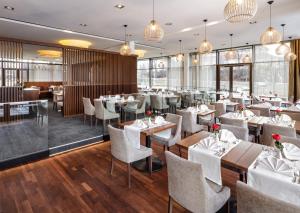 Ресторан / й інші заклади харчування у Asia Hotel & Spa Leoben