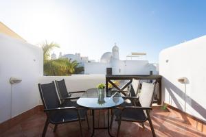 Un balcon sau o terasă la Adeje Paradise Apartments