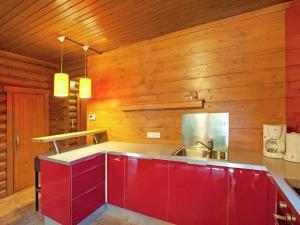 A kitchen or kitchenette at Chalet in W rgl near SkiWelt Wilder Kaiser