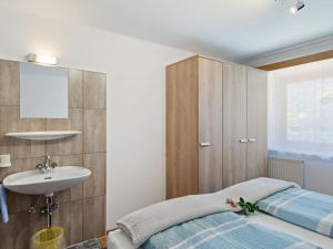 Posteľ alebo postele v izbe v ubytovaní Apartment in Ötz near Hochoetz Ski Area