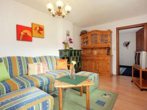 Posezení v ubytování Apartment in Stuhlfelden near Ski Lift