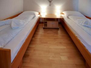 Galeriebild der Unterkunft Apartment in Mooswald in Carinthia with pool in Fresach