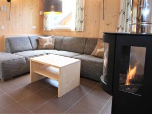 Fotografia z galérie ubytovania Wooden chalet in Hohentauern with sauna v destinácii Hohentauern + 29 fotografií