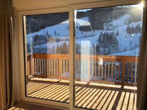 Modern Chalet in Mühlbach am Hochkönig near Ski Area during the winter