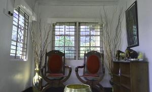 A seating area at Shirin1892