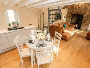 Posezení v ubytování Cobwebs + 10 fotografií