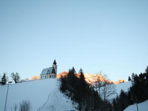 Apartment in Dienten near Ski Lift v zimě