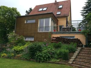 Fotografie z fotogalerie ubytování Ferienwohnung Wald-Stadt-Blick v destinaci Erfurt