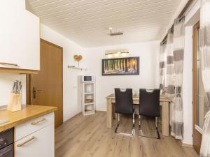Kuchyň nebo kuchyňský kout v ubytování Beautiful Apartment in Ramsau with Balcony