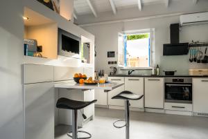 Dapur atau dapur kecil di Tiny Smart House Kefalonia